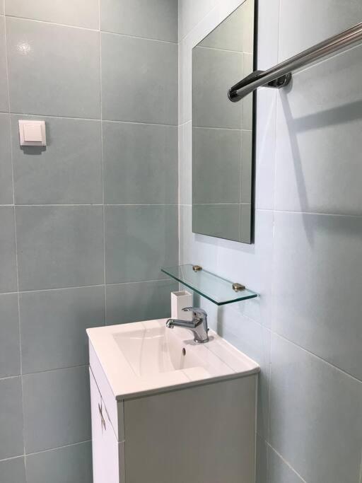 New Cosy & Charming In Campolide - 3a Appartement